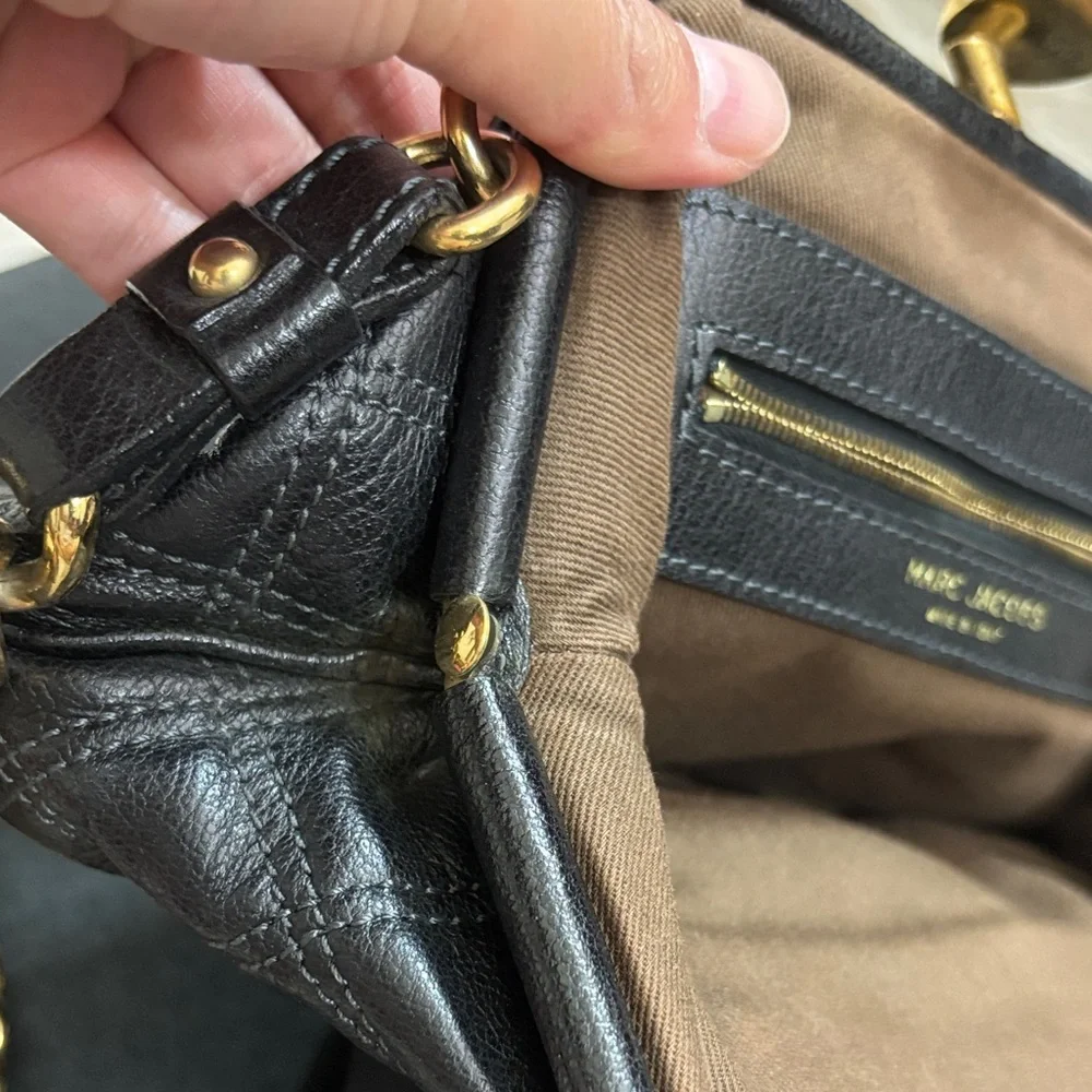 Marc Jacobs Black Quilted Bag with Gold Chain - Picture 7 of 8